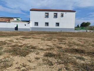 Mas à Oeste. Casa con nave y finca de 2.100 m2 en la ctra. del cortijo