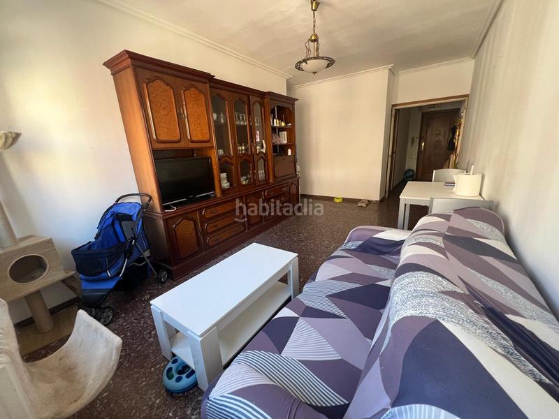 Foto b830e550-41ac-4a9e-9108-f4c64436aa9b. Piso chile 4 habitaciones ascensor calefaccion exterior en Logroño
