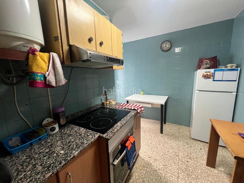 Foto d0990a03-ee85-4824-9543-fe16f242f9b1. Piso chile 4 habitaciones ascensor calefaccion exterior en Logroño