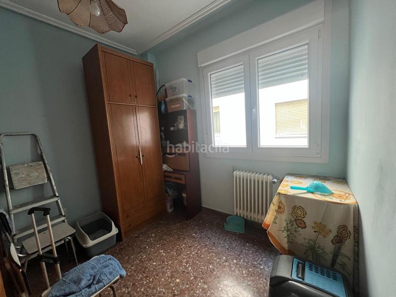 Foto fc8c2af4-1c71-4a31-a708-6cc023607896. Piso chile 4 habitaciones ascensor calefaccion exterior en Logroño