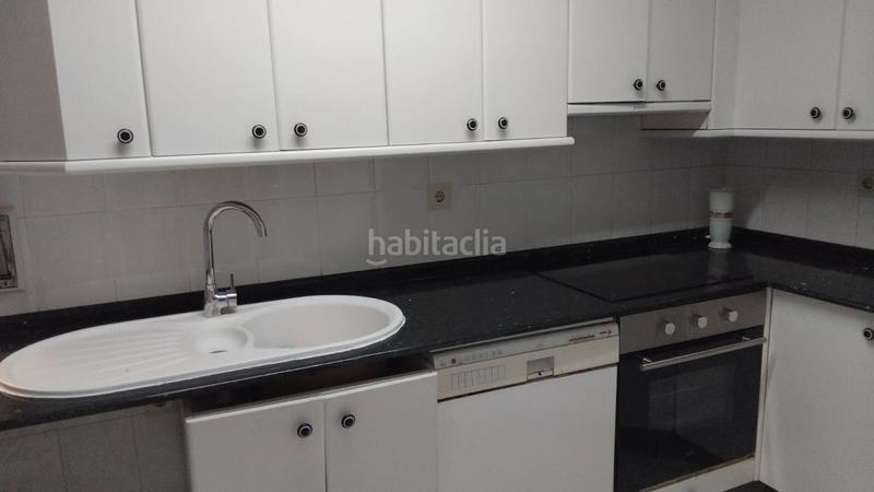 Foto 70eac72f-2d82-43ff-b137-801de39f8e05. Piso oportunidad en gonzalo de berceo en Oeste Logroño