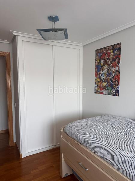 Foto 8abb3ca5-2f50-4d89-a70d-58c0ea757e2d. Piso ocasion y novedad en el paseo del prior 3 habitaciones 2 baños garaje trastero terraza 42 m2 en Logroño