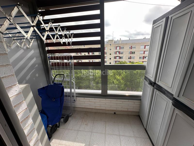 Foto d331cd9f-7e18-4172-a2e2-e36c441efd49. Piso ocasion y novedad en el paseo del prior 3 habitaciones 2 baños garaje trastero terraza 42 m2 en Logroño