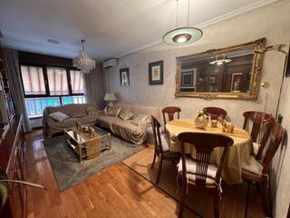 Pis a Juzgados. Ocasion y novedad a un paso de gran via 3 habitaciones 2 baños t