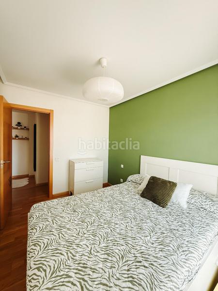 Foto 3c16d0e6-d14e-451d-804e-13d343153e35. Piso ocasion y novedad en la zona de las norias-campillo 3 habitaciones 2 baños trastero 2 garajes en Logroño