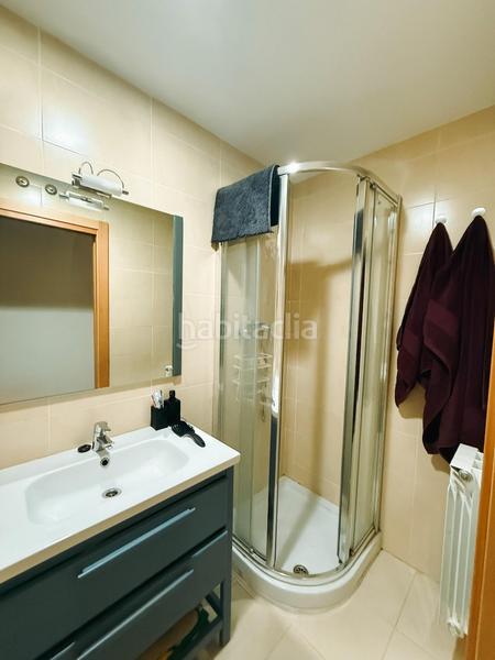 Foto 6e40bcca-8a7e-422a-b462-4154ebecf9b1. Piso ocasion y novedad en la zona de las norias-campillo 3 habitaciones 2 baños trastero 2 garajes en Logroño