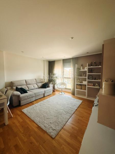 Foto 9288965d-79c5-42f1-801d-52c5691925e4. Piso ocasion y novedad en la zona de las norias-campillo 3 habitaciones 2 baños trastero 2 garajes en Logroño