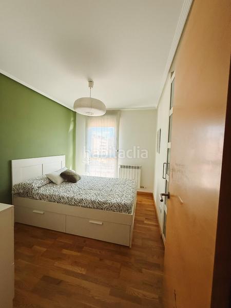 Foto d27e1ad2-21f7-454d-ad2c-2e0b2d47d9bb. Piso ocasion y novedad en la zona de las norias-campillo 3 habitaciones 2 baños trastero 2 garajes en Logroño
