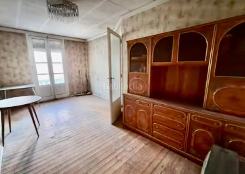 Foto 2bedde2a-5b80-4e31-a25b-c9873054d6e2. Piso ocasion y novedad en avda de la paz ideal inversores les presentamos esta vivienda exterior en un edificio antiguo con encanto en Logroño