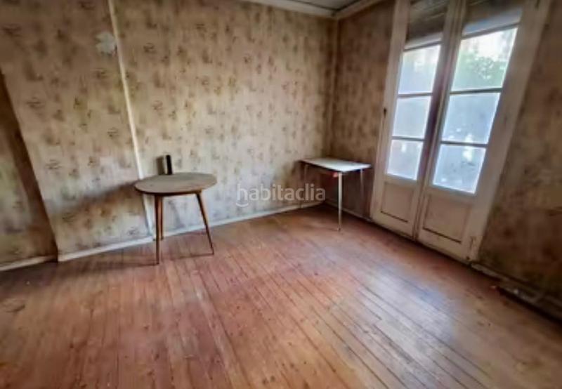 Foto 8b8c7d9e-807e-4068-b4b1-a55e424f71a7. Piso ocasion y novedad en avda de la paz ideal inversores les presentamos esta vivienda exterior en un edificio antiguo con encanto en Logroño