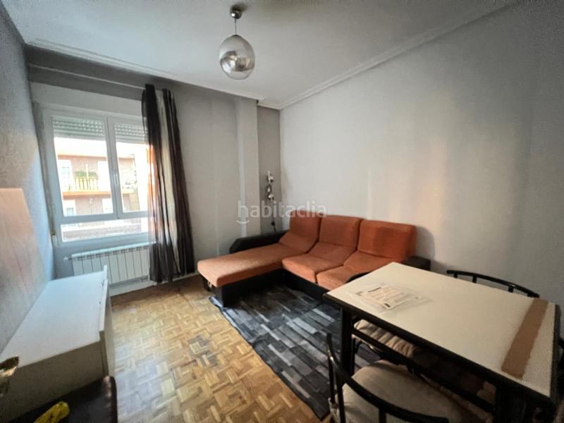 Foto f73209ba-cad5-4870-ac83-097ec5923ed9. Flat with heating in Oeste Logroño