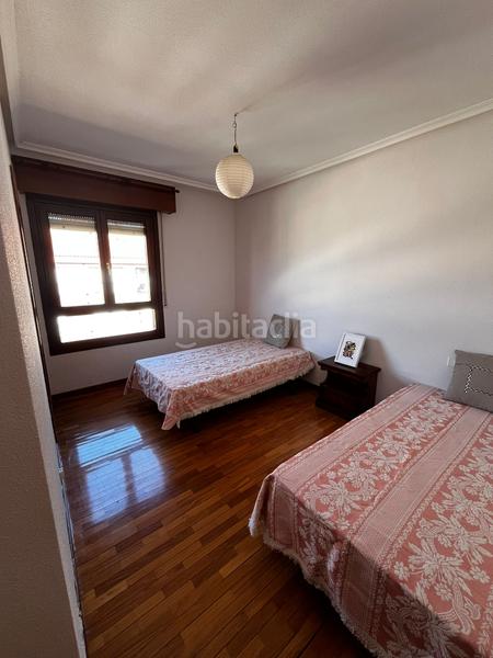 Foto e0a3e306-1639-497d-9017-e7231ab1cfba. Flat with heating parking pool in Cascajos - Piqueras Logroño