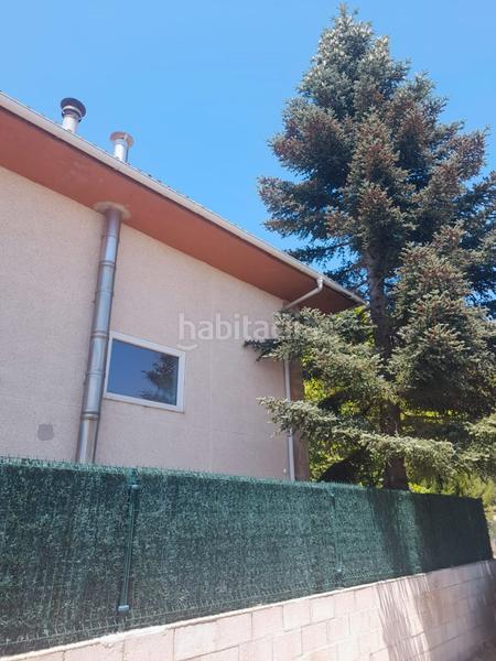 Foto b799b562-7a2b-481e-8cc7-fe6b691e2e36. Xalet amb xemeneia calefacció a Lapoblación