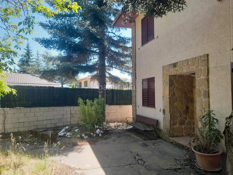 Foto c91ec5a1-8baa-4073-9cb2-d1b8160fed05. Xalet amb xemeneia calefacció a Lapoblación