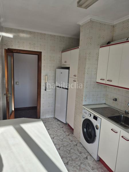 Foto 5a965aa2-e21c-4f91-a629-3d4919f335f0. Etagenwohnung mit heizung parking in Juzgados Logroño