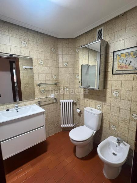 Foto be16d6f5-4235-46dd-ae81-0350a7144810. Etagenwohnung mit heizung parking in Juzgados Logroño