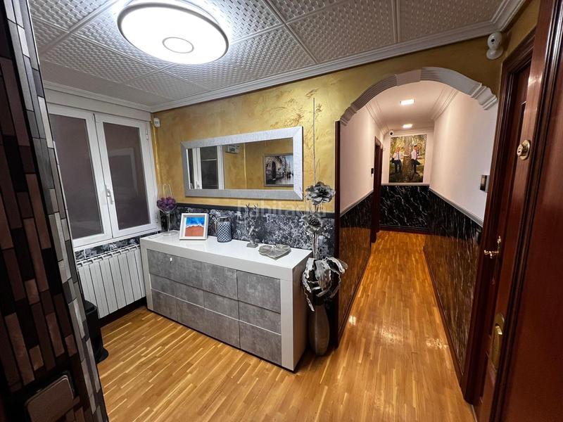 Foto 1048f20e-7a13-4c12-9f4a-e5754ff36b64. Pis amb calefacció a Gran Via Logroño