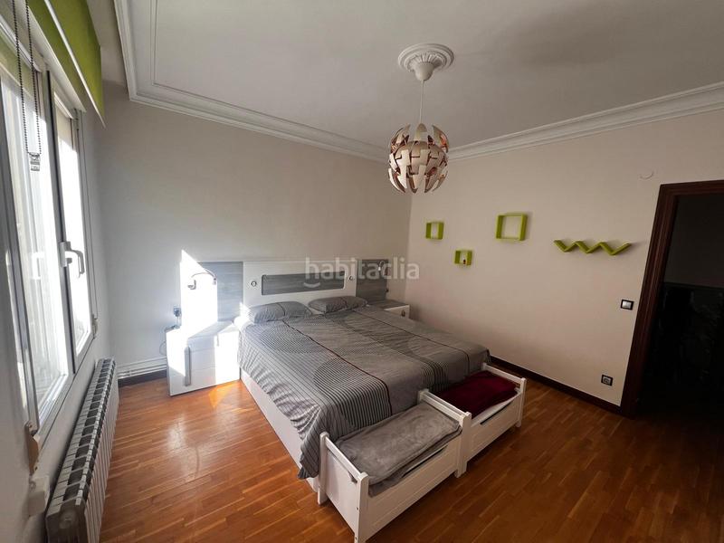 Foto e7869d74-8170-4d68-bb35-a65482cb36b8. Pis amb calefacció a Gran Via Logroño