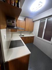 Appartamento in Gran Via. Oportunidad en vara de rey. impecable