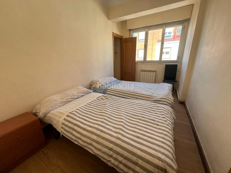 Foto 25bcbcc5-1ae5-4e83-8f46-015a38c6112a. Pis amb calefacció a Gran Via Logroño