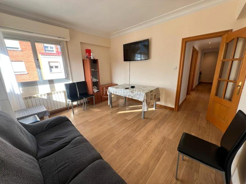 Foto e127e5fe-68a0-4703-b493-01e345e18fcd. Pis amb calefacció a Gran Via Logroño