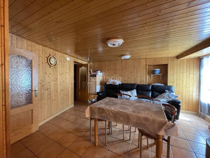 Foto b5ea08a0-f620-4f12-876f-63950de817d3. Casa amb piscina a Redal (El)