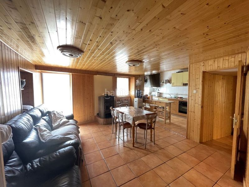 Foto d85f1701-270d-4549-bea2-cb9802293859. Casa amb piscina a Redal (El)