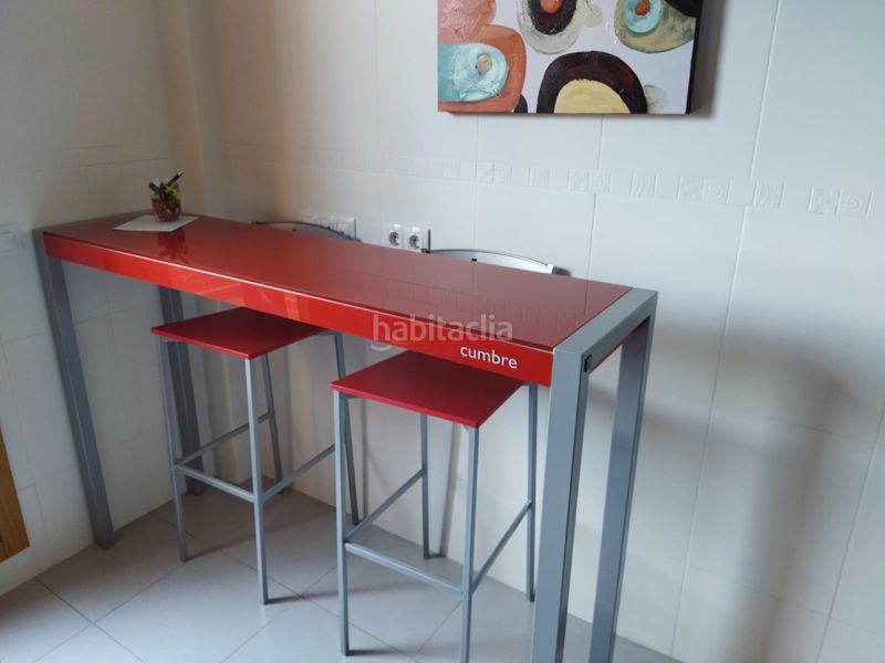 Foto 25b38dcd-bc37-49c4-8024-93deb90b5f74. Àtic amb calefacció aparcament piscina a La Cava - Fardachón Logroño