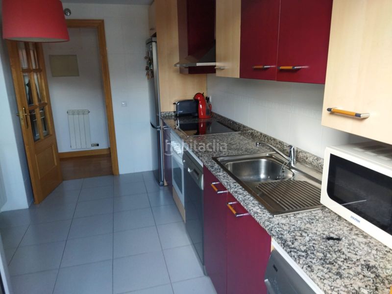 Foto 435b6330-e4aa-442e-b8b8-17bab91a6686. Àtic amb calefacció aparcament piscina a La Cava - Fardachón Logroño