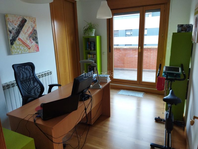 Foto 5cd40451-ac84-4a8f-a83c-14e35bc35c45. Àtic amb calefacció aparcament piscina a La Cava - Fardachón Logroño