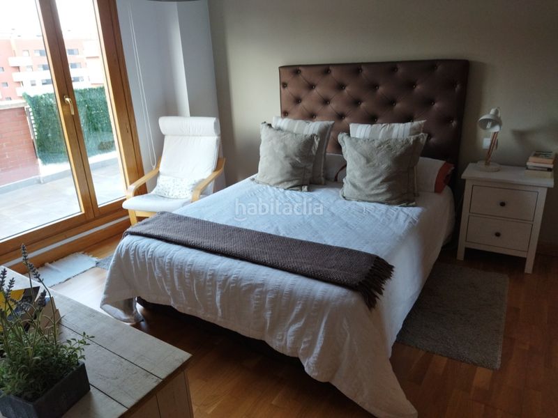 Foto 651c11bc-f0f9-4273-830e-1fdd03c72a22. Àtic amb calefacció aparcament piscina a La Cava - Fardachón Logroño