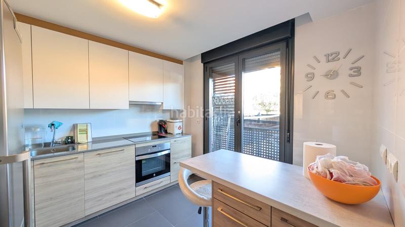 Foto fcd66d44-249c-454e-9dc4-b45fd225b86b. Pis amb aparcament a Portillejo - Valdegastea Logroño