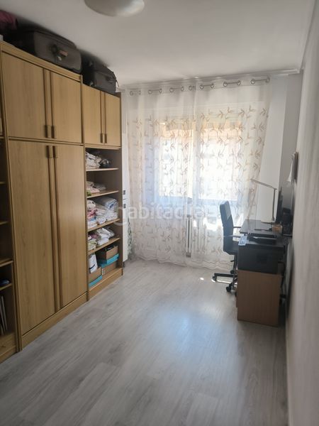 Foto c6b3d28d-1128-47de-b02d-425efd739d37. Pis amb calefacció aparcament a Residencia Logroño