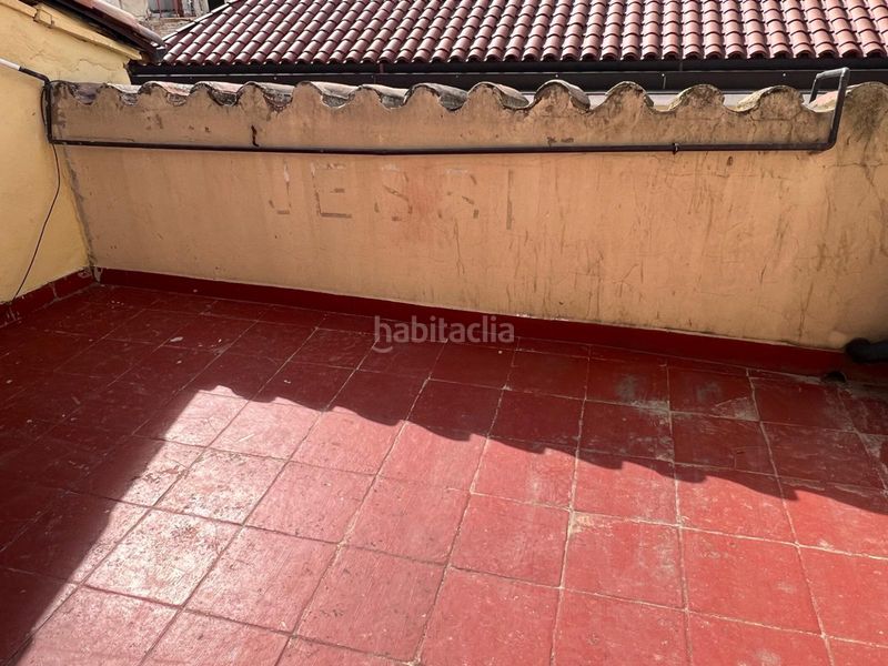 Foto ac833b10-e726-4959-b54b-4f2b51e2d682. Ático  de 1 habitación en calle mayor con terraza de 10m2 4º planta sin ascesnor en Logroño