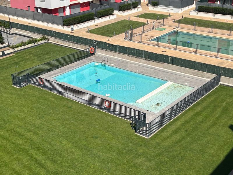 Foto 94a8e6dc-9208-46cc-9d05-2e6084d5eb6e. Pis amb calefacció aparcament piscina a Lardero