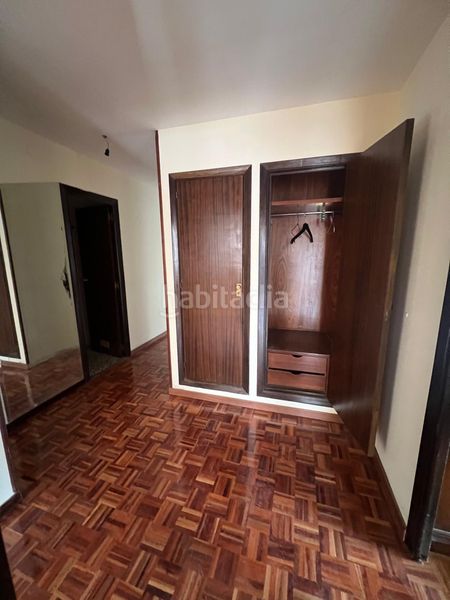 Foto e7ee348a-547f-40c7-ae63-5e9c92ab256a. Pis amb calefacció aparcament a Residencia Logroño