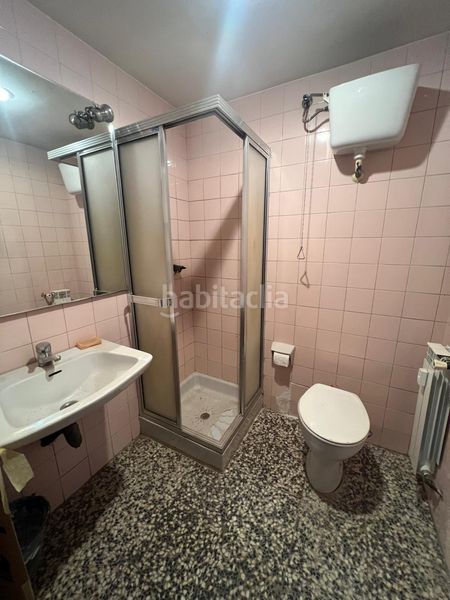 Foto f7bc6b60-ab1d-476e-8cff-988ac7da8fa2. Pis amb calefacció aparcament a Residencia Logroño