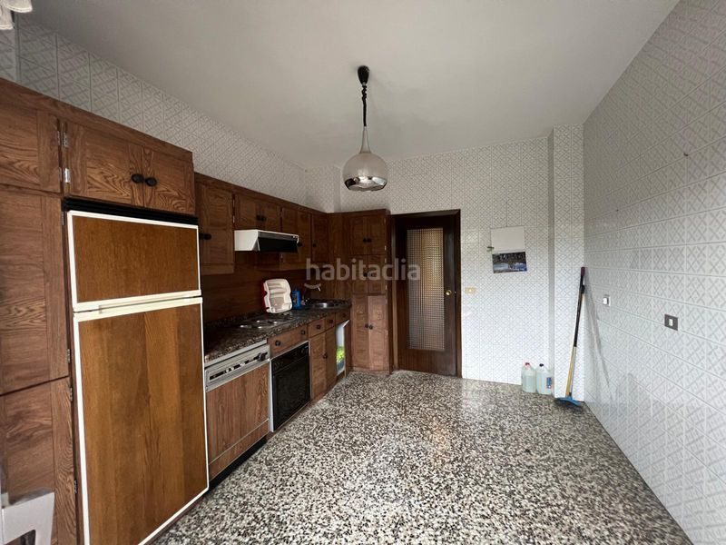 Foto f8935521-4093-4f3b-8dfd-e16400f702a7. Pis amb calefacció aparcament a Residencia Logroño
