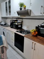 Etagenwohnung in El Cortijo. Ocasión en junto a gonzalo de berceo. 3 habitaciones. 1 baño.