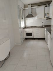 Affitto Appartamento in Gran Via. Interesados llamar al 669308615. alquiler de piso en gran vía