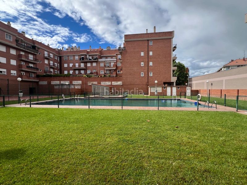 Foto ee42927e-7f90-4c61-accc-1fc6ff6bc657. Pis amb calefacció aparcament piscina a El Cortijo Logroño