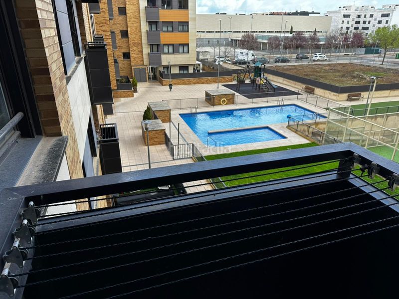 Foto 033d1ed4-a4e1-4663-8e5b-426fb10f5603. Pis amb calefacció aparcament piscina a La Cava - Fardachón Logroño
