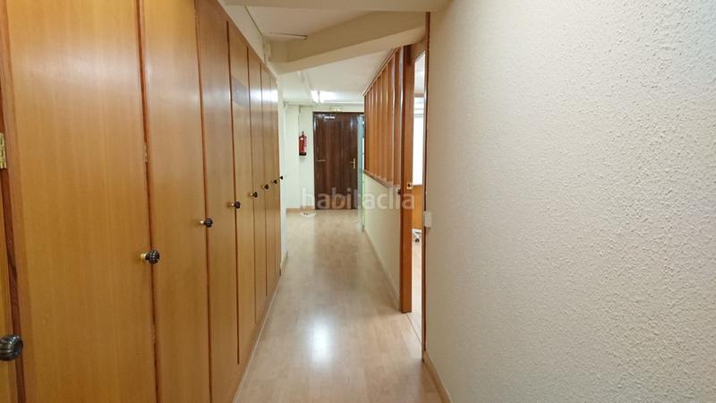 Foto f9deb5a1-d107-48e9-9b86-75aba06dc0a0. Bureau dans Oeste Logroño
