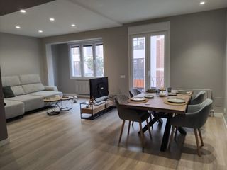 Appartement à Gran Via. Ocasion y novedad en maria teresa gil de garate 2 habitaciones a