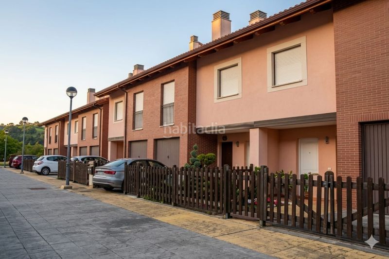 Foto e5a505ec-6acd-484b-8c6b-84880c2fe407. Casa adossada amb calefacció aparcament a Sojuela
