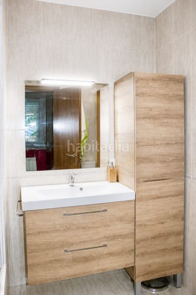 Foto e676157a-e76f-4cf0-b889-4e622051db36. Casa adossada amb calefacció aparcament a Sojuela