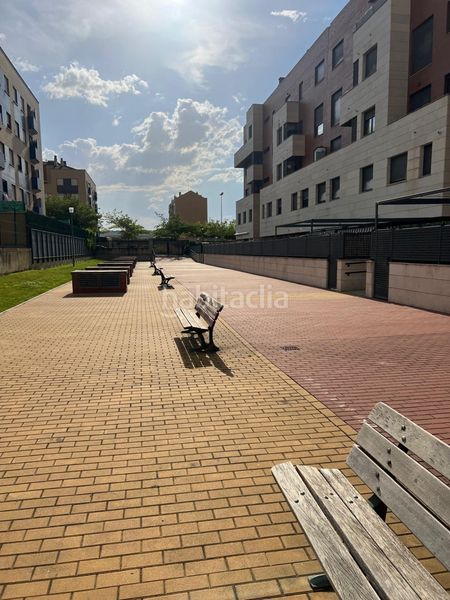 Foto 5b743856-2b86-47d8-9ec4-f725cb221d39. Pis amb calefacció aparcament piscina a Portillejo - Valdegastea Logroño