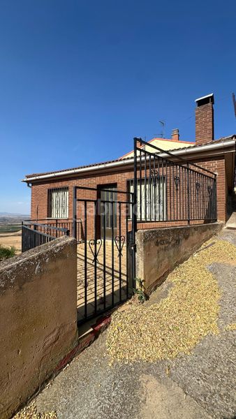 Foto 78971943-12d0-4353-8b83-3ed73903c123. Casa amb calefacció aparcament a Ausejo