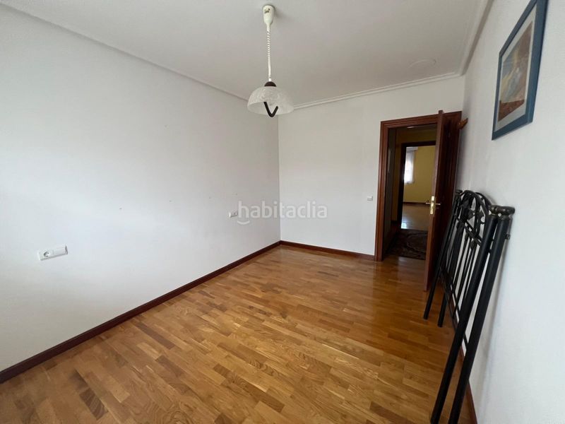 Foto 6d84d197-7bf0-4550-b1d1-7a80c392bde4. Pis amb calefacció aparcament a Oeste Logroño