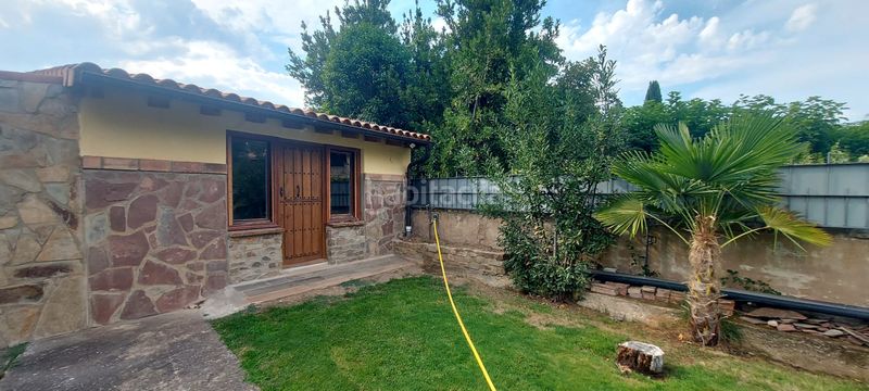 Foto acacad66-314d-4a09-8e63-ace4a561752f. Casa amb calefacció aparcament a Albelda de Iregua